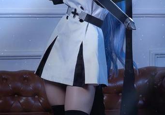 Azami的Zelda写真，居然让我想起了那种不经意间的微风。
