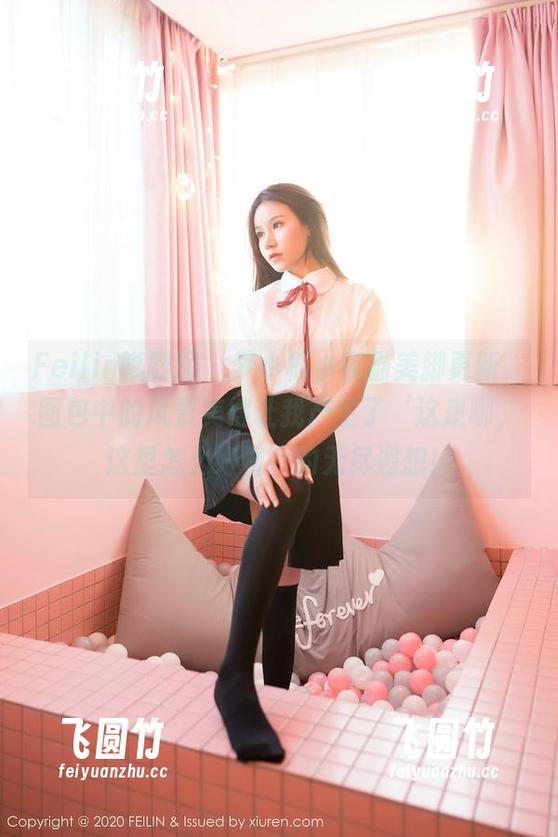 Feilin嗲囡囡-梦小楠小夜猫 Feilin嗲囡囡 - 梦小楠小夜猫美脚更新,图包中的风景美得让我产生了‘这是哪,这里怎么好看’的无尽遐想!