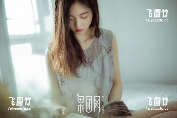 GIRLT果团网 - 看何梦兮Stacy的私拍，秘书气质让人心痒痒，太会撩了吧？