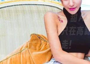 GIRLT果团网 - 更新来了：甜Abby的高跟鞋，谁说女人的战斗力只在高跟里，车水马龙她也敢走！