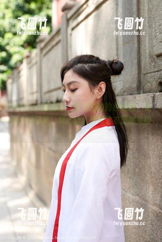 MiiTao蜜桃社-李宝宝 MiiTao蜜桃社 - 李宝宝的豹纹私拍,美图大片等级,真心让人想问这衣服哪来的?