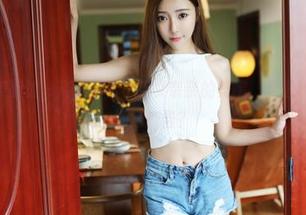MyGirl美媛馆 - 高清分享小魔女奈奈的美腿，难道我只是在为她打广告？