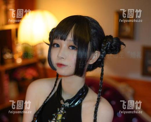 共享快乐！PAKI酱的镂空新娘装似乎在萌生“婚礼小剧场”计划？