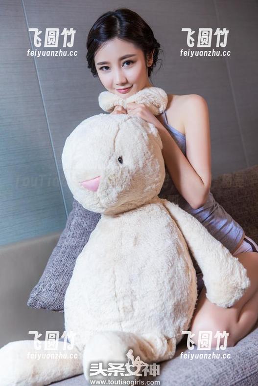 TouTiao头条女神 - 旋转吧，浴缸！杨曼妮私拍里的小迷糊