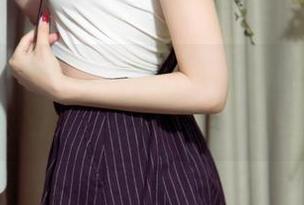 UGirls尤果网 - 一条高清白裙的诱惑，王尔琳今天成功成为“风”的代言人！