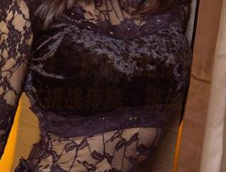 UGirls尤果网 - 颜亦汐的裸足精选，每一步都在挑战传统，挑战鞋码！
