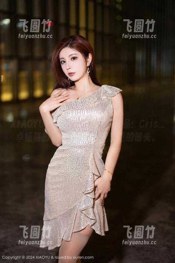 XIAOYU语画界-Cris_卓娅祺 XIAOYU语画界 - 精选空姐作品:Cris_卓娅祺扔下的行李和那些散落的时光。