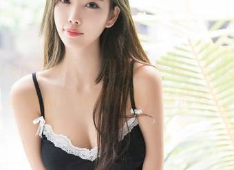 Xiuren秀人网 - 图集大揭秘，Elise谭晓彤如何让高跟鞋变成武器。