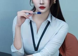 Xiuren秀人网 - 纬度够不够？toro羽住全套写真加网袜，让腿部直通云端，只差一双翅膀了！