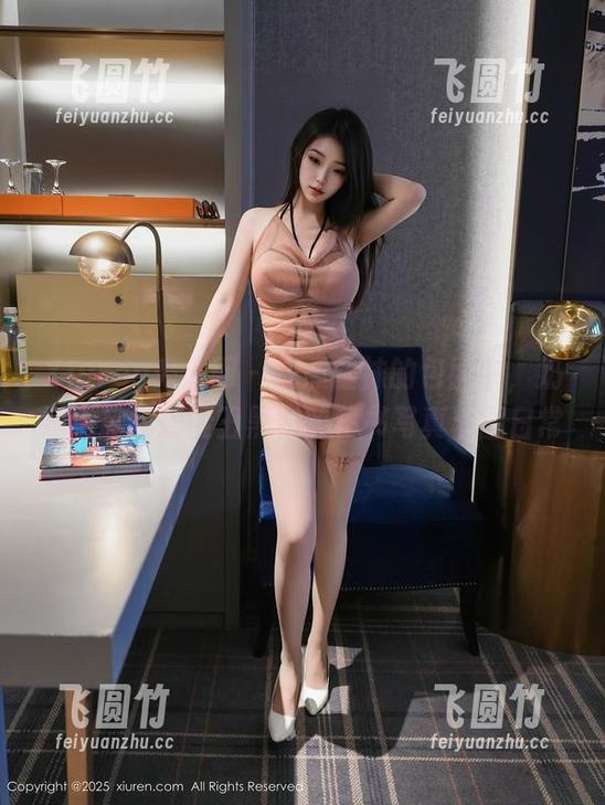 Xiuren秀人网-奶瓶土肥圆矮挫丑黑穷 Xiuren秀人网 - 在黑丝袜的包围中,奶瓶土肥圆矮挫丑黑穷的秘书写真套图日常
