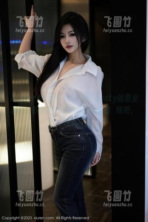 Xiuren秀人网-徐莉芝Booty Xiuren秀人网 - 在徐莉芝Booty的职业装中,原图其实藏着不为人知的曖昧吧,嘿嘿。