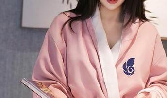 Xiuren秀人网 - 桃色奶酪双马尾登场：这套定制高清图片，注定要在我们的聊天记录中存在！