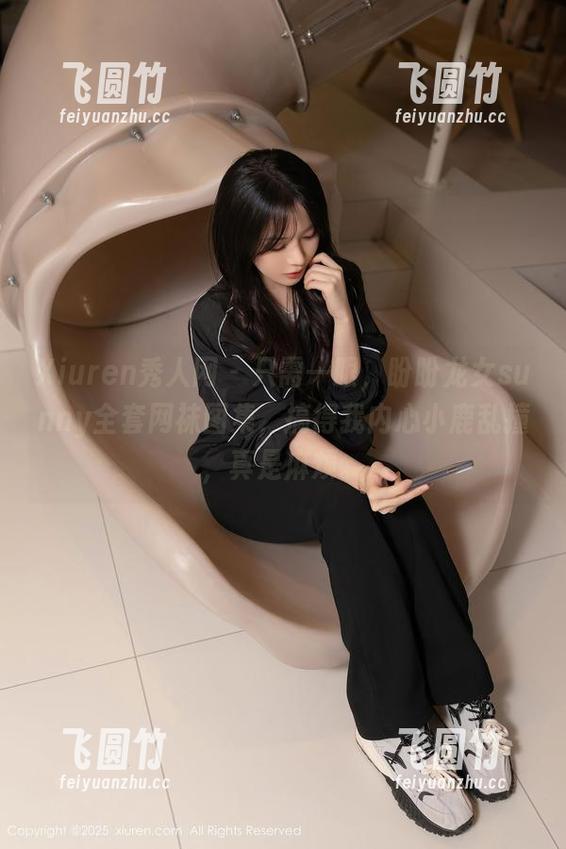 Xiuren秀人网-盼盼龙女sunny Xiuren秀人网 - 只需一眼,盼盼龙女sunny全套网袜图集,搞得我内心小鹿乱撞,真是麻烦。