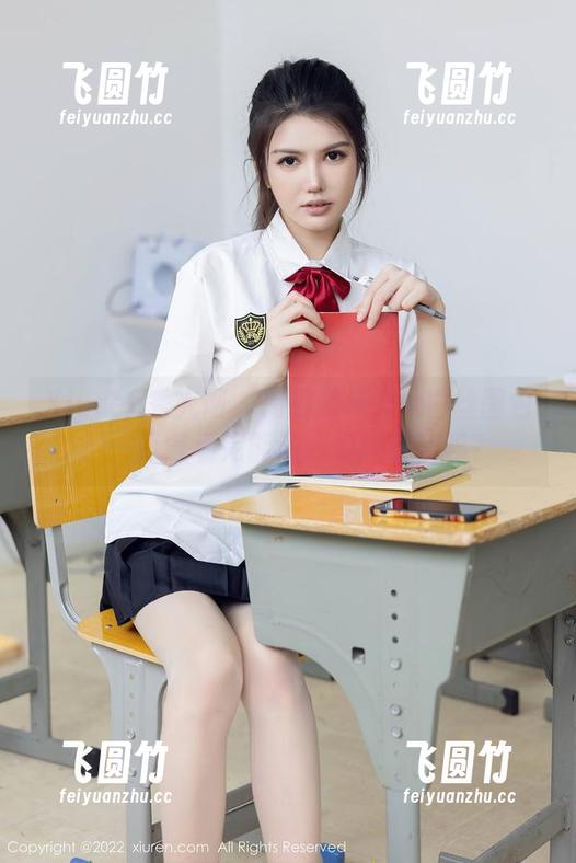 Xiuren秀人网-草莓mm Xiuren秀人网 - 高清草莓mm白丝图包,一口气看完能让我跨越时空吗?