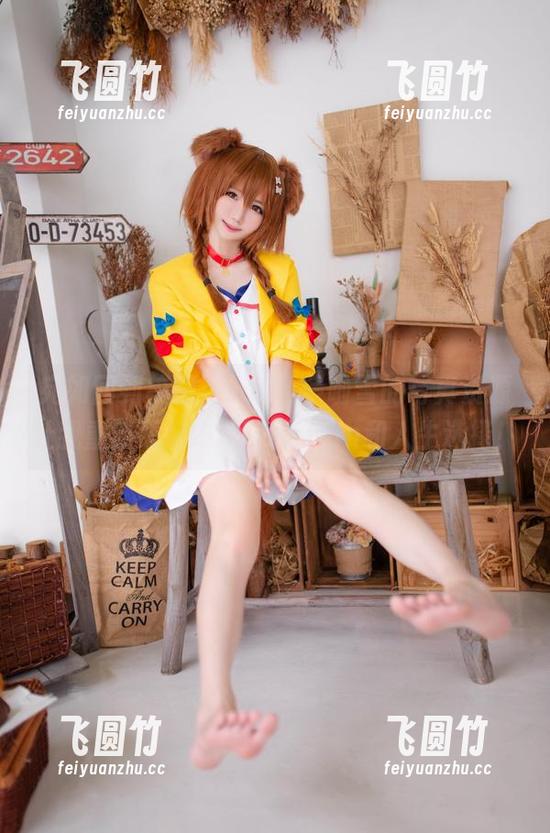 sally多啦雪 宛如回到校园,sally多啦雪的写真资源让我重新思考CalvinKlein和人生选择!