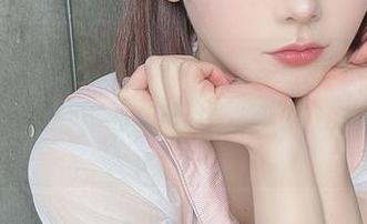 观看けん研(けんけん)的妄想图包，内心os：我的妄想有点回旧，这画风很熟悉啊。