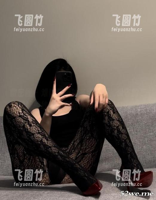 保守的二舅妈 微密圈 - 难以抗拒的高清图册,保守的二舅妈的纱衣让我脑补起了茶话会……