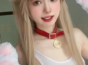 全套黑内衣，倦倦喵轻松击中你的小心心。
