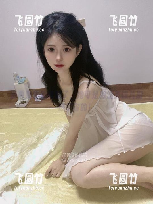 别再羡慕倦倦喵了，她可是用油亮照片刷爆宇宙的！