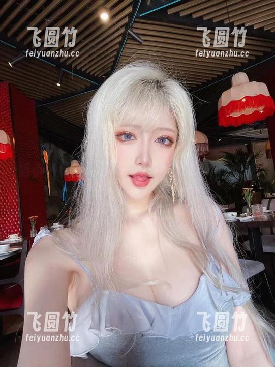 啾小妍 啾小妍终于秀出金发芭比写真,不想点赞都难!