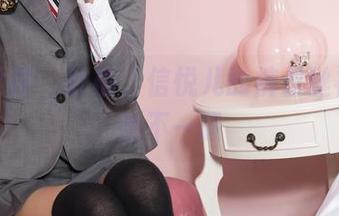 头条女神 - 卧槽，信悦儿的裤里丝福利果然不一般