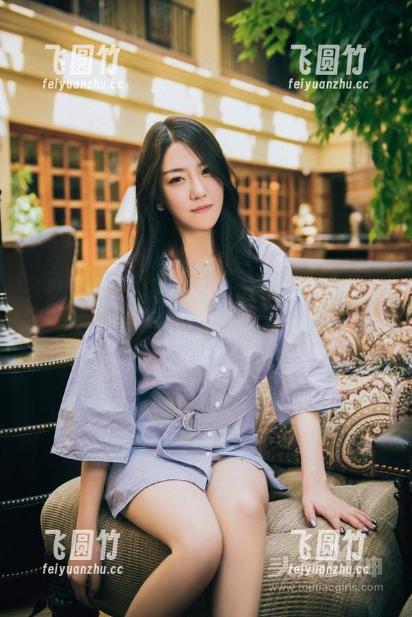 头条女神-琳琳 头条女神 - 琳琳与白色的邂逅,高清美图下载直达心底。