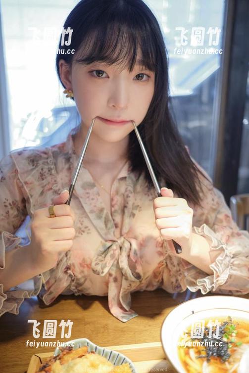 姜仁卿(강인경)的和服图集，轻轻松松让你脑海里响起那个旋律