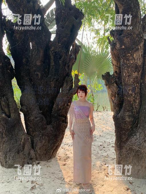 牛仔裤让宝儿mysterial的写真满满都是小心机，细节处看得我想调戏