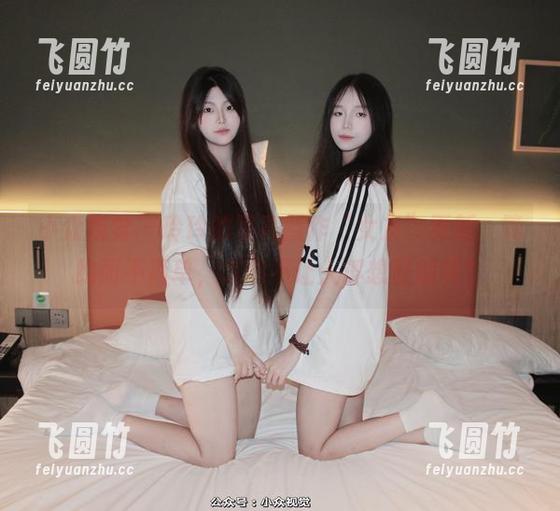 小众视觉 - 玲玲的写真新作“女友”更新，简约而不简单，怎能不让人浮想联翩呢？