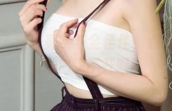尤果网 - 和服美学与金佳佳，点击下载网盘让你挪不开眼！