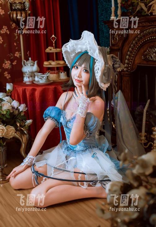 希希_啾 最新款兔女郎,希希_啾玩得可不只是衣服。