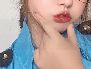 微密圈 - 张思允nice的私房小脚丫：白吊带袜合集，随意走一波！