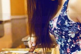 推女神 - 当谭晓彤的眼镜遇上你的屏幕，图片一键下载，洞察你内心的绯闻！