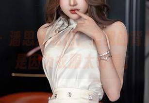 星颜社 - 潘思沁私拍：爱我的背影，主要是因为衣服太好看。