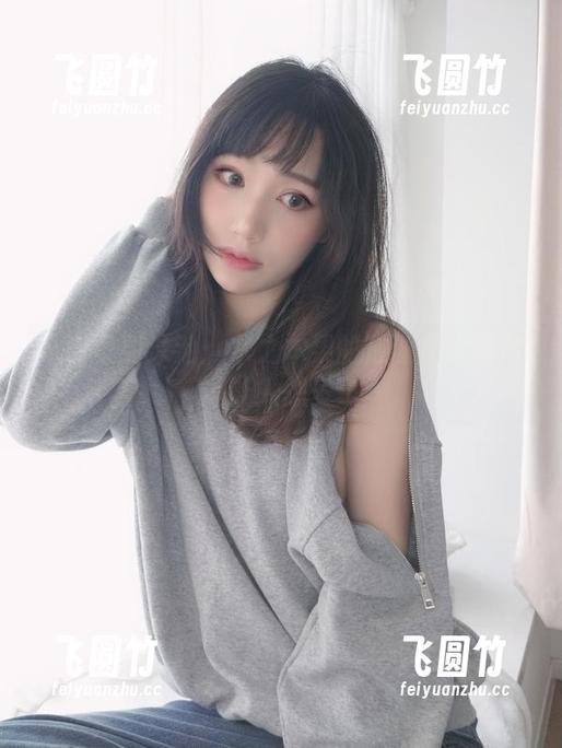 木之本果 从课桌到泳池:木之本果的放课后水着写真让人想多了
