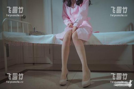小巧的木花琳琳是勇者，拥抱她的资源图集，仿佛在舞动民国风
