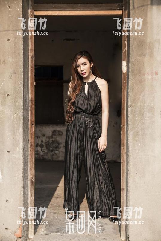 果团网-龚玥菲 果团网 - 图册时间!龚玥菲在家里那点事儿,萌感十足