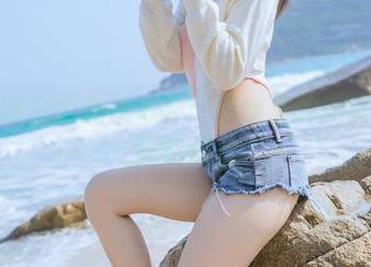 桃良阿宅的女神写真：图册里的美好与点赞的痛快