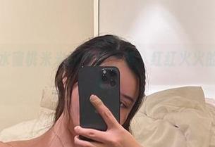 微密圈 - 水蜜桃米米的壁纸合集，红红火火的疯狂与甜蜜！