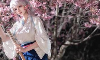 看！高清写真里的“清青琴玖美腿”，这腿一出，怎么突然觉得自信都变得又高了？