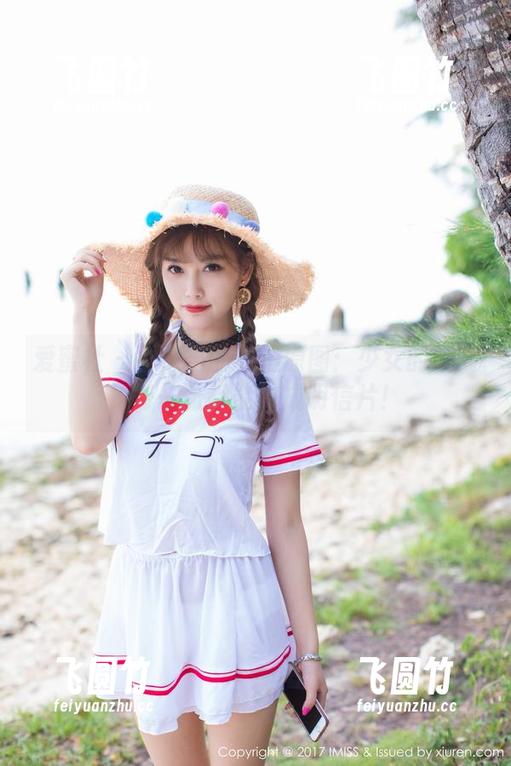 爱蜜社-小热巴 爱蜜社 - 小热巴的私拍原图:少女的蓝天,每一张都能做成明信片!