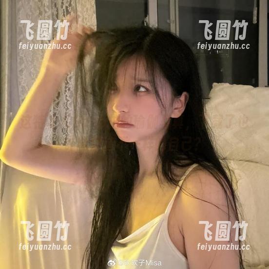 这特软儿Sona拍的瑜伽写真，下载了也许能塑造不一样的自己？