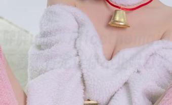 这组王胖胖u的’Alicethemaid‘美图，下载了肯定让你不止咽口水。