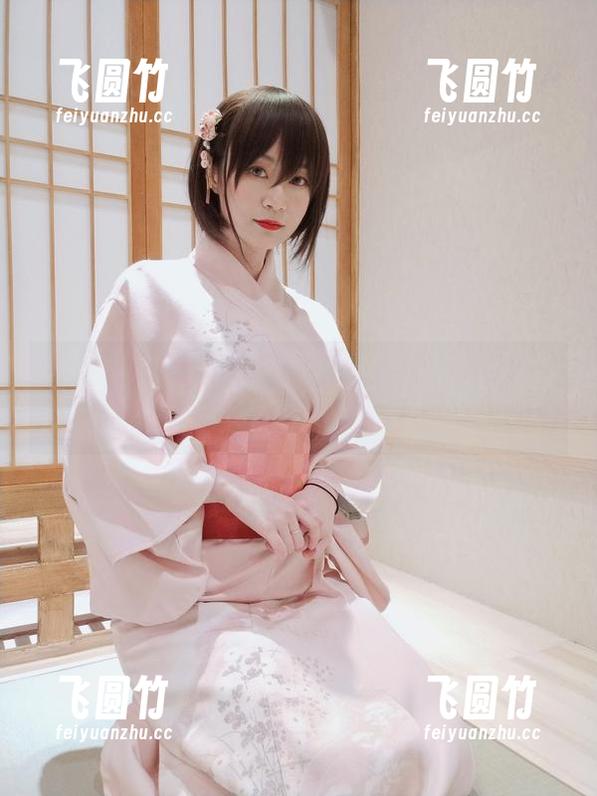 白银81的裸足展现，高清原图，让人看了好想叹气！