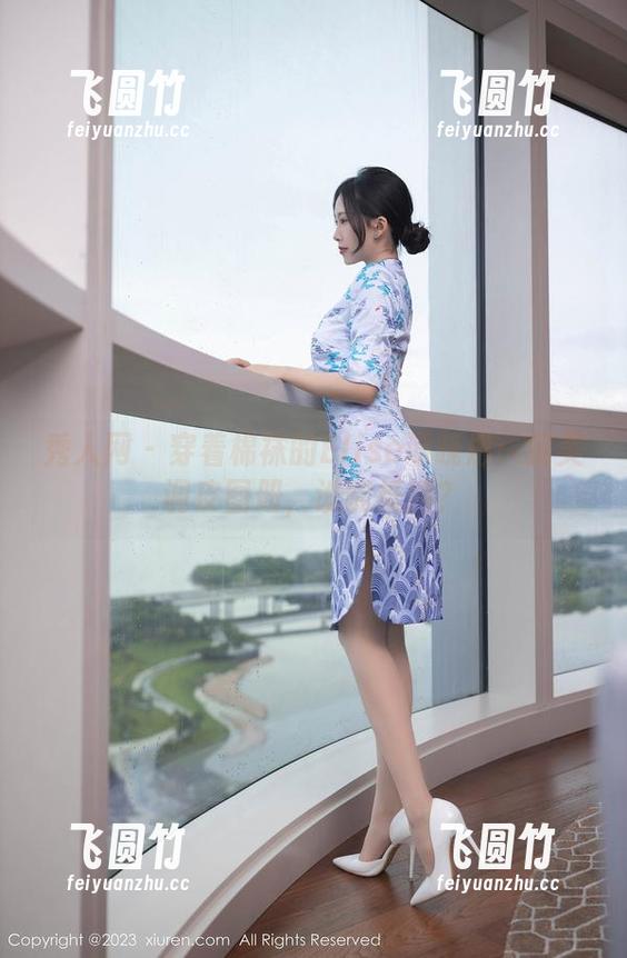 秀人网 - 穿着棉袜的Elise谭晓彤：完美调皮图册，谁能抵挡？