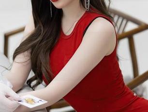 秀人网 - 在看“luvian本能妹妹”的图包，哎呀，谁能抵挡这样的甜美诱惑呢？
