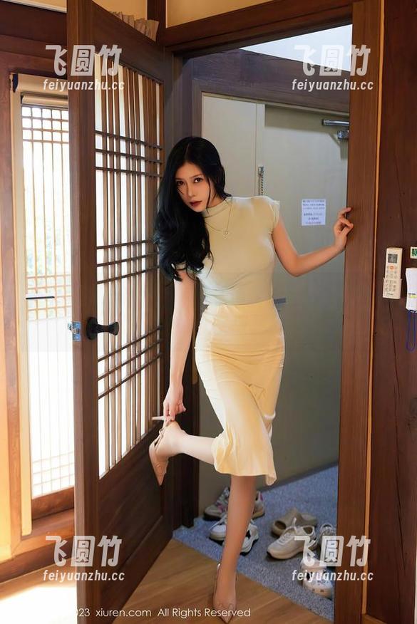 秀人网-乔漫妮mina 秀人网 - 乔漫妮mina在图集里记录的蕾丝定制,悄悄撩拨我的心弦