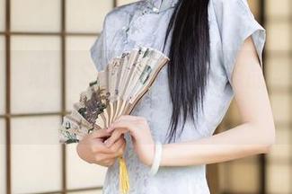 秀人网 - 娜露Selena短裙作品集：每一条都是她独特的烙印。