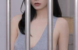 秀人网 - 小乔babyb的最新图包来了，海边的风景真不赖。