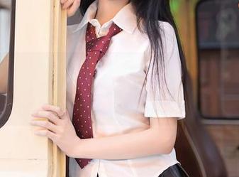 秀人网 - 网盘温柔确认无误，王曼柔的合集恭候大驾！